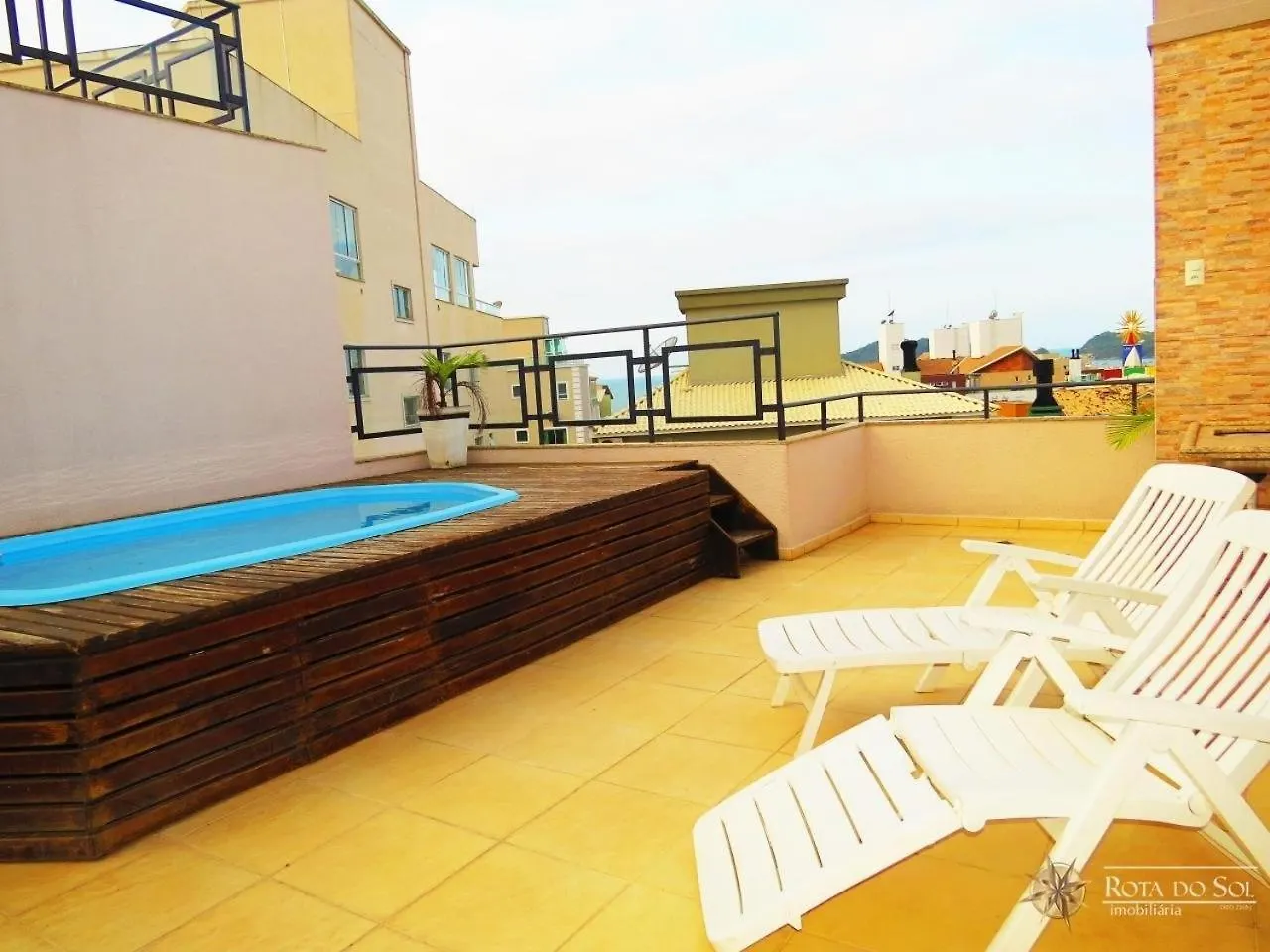 Ed Las Condes - Bombinhas Apartmán